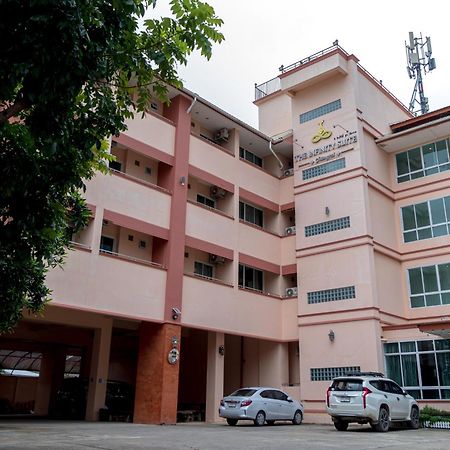 צ'יאנג ריי The Infinity Suite Chiangrai מראה חיצוני תמונה